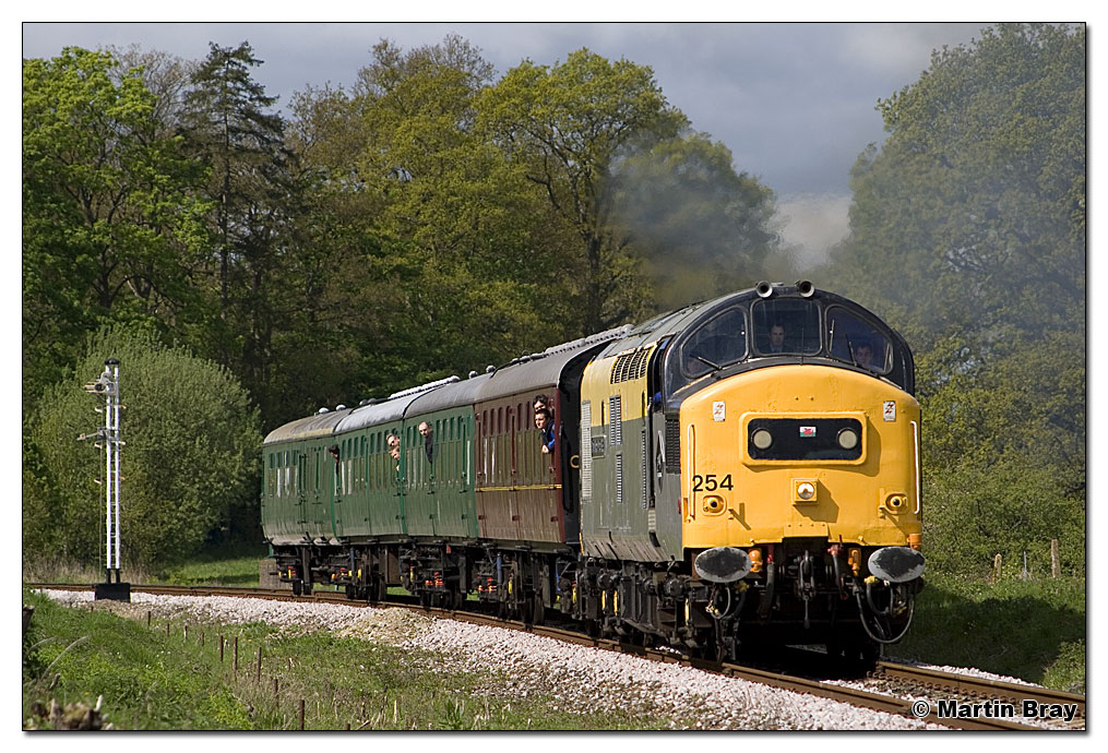 37254 Lealands 25th April 2009